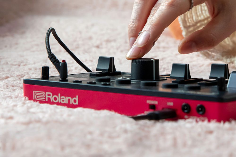 Roland E-4 Voice Tweaker - Image 11