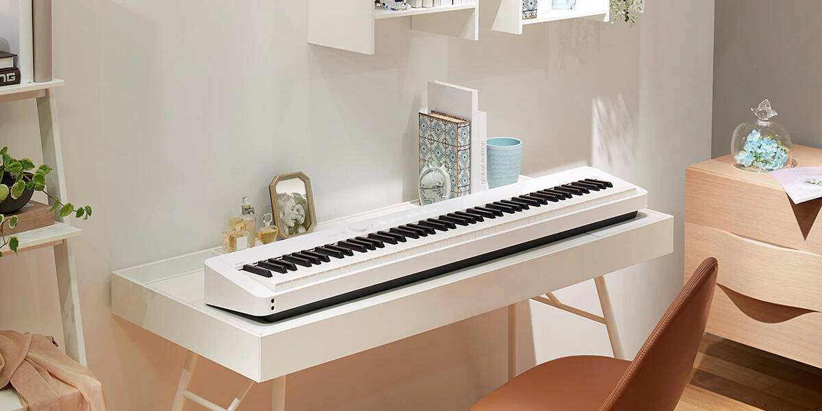 Casio PX-S1000-WH Privia w/Stand - Image 6