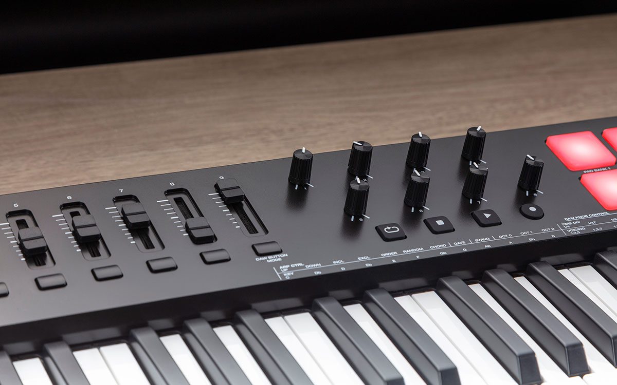 M-Audio Oxygen 61 MkV Controller Keyboard - Image 5