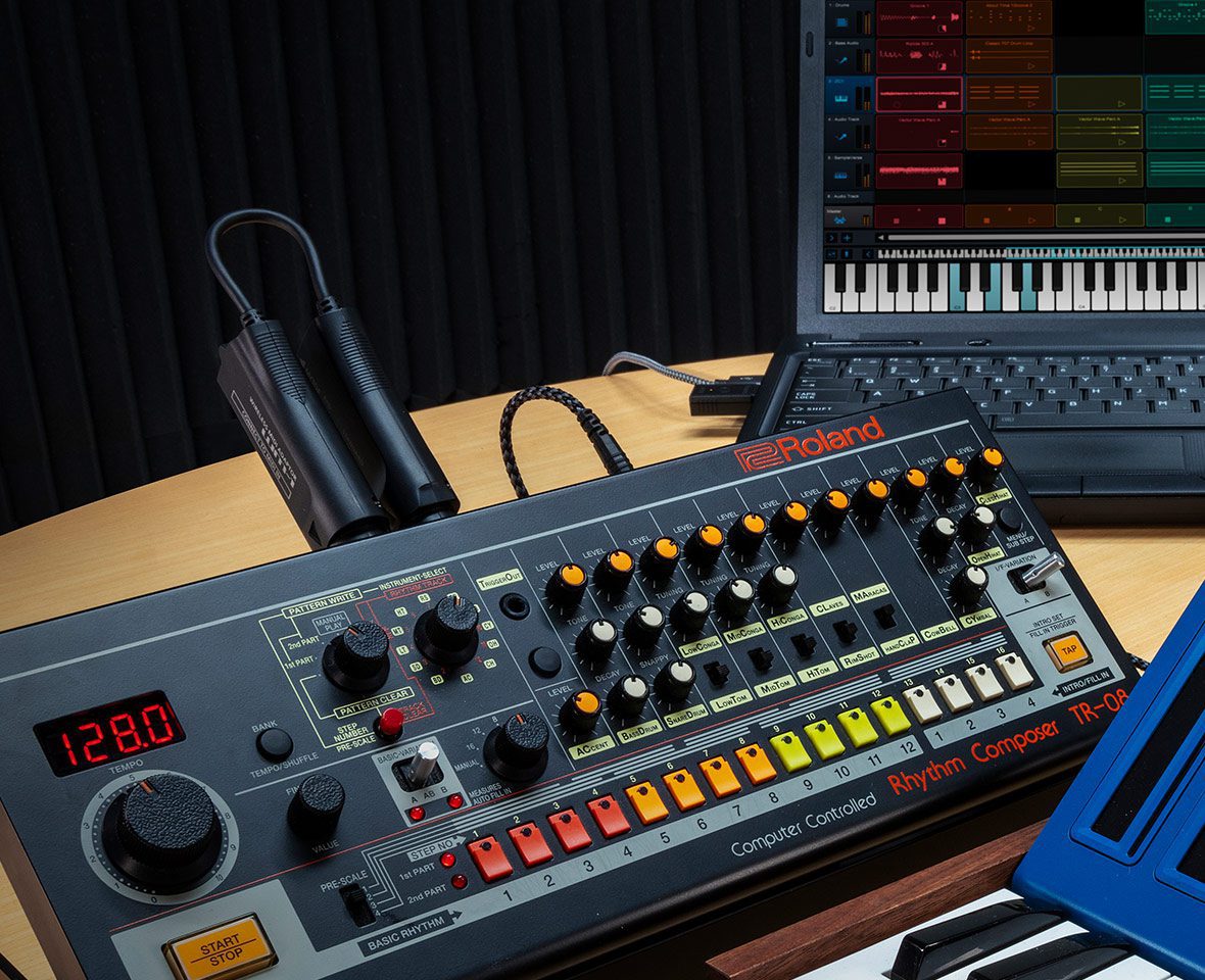 Roland Wireless Midi Adaptor - Image 3