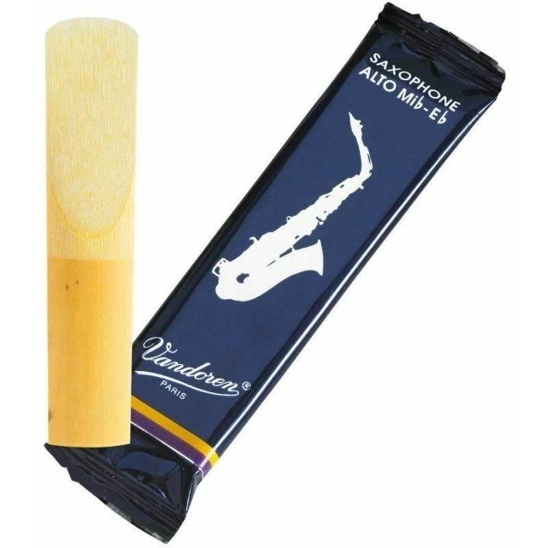 Vandoren Size 2 Traditional Alto Saxophone Reeds - 10 Pack - Image 2