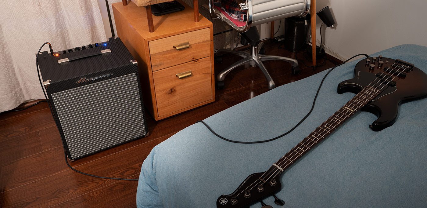 Ampeg RB-110 Bass Amplifier2 - Image 6