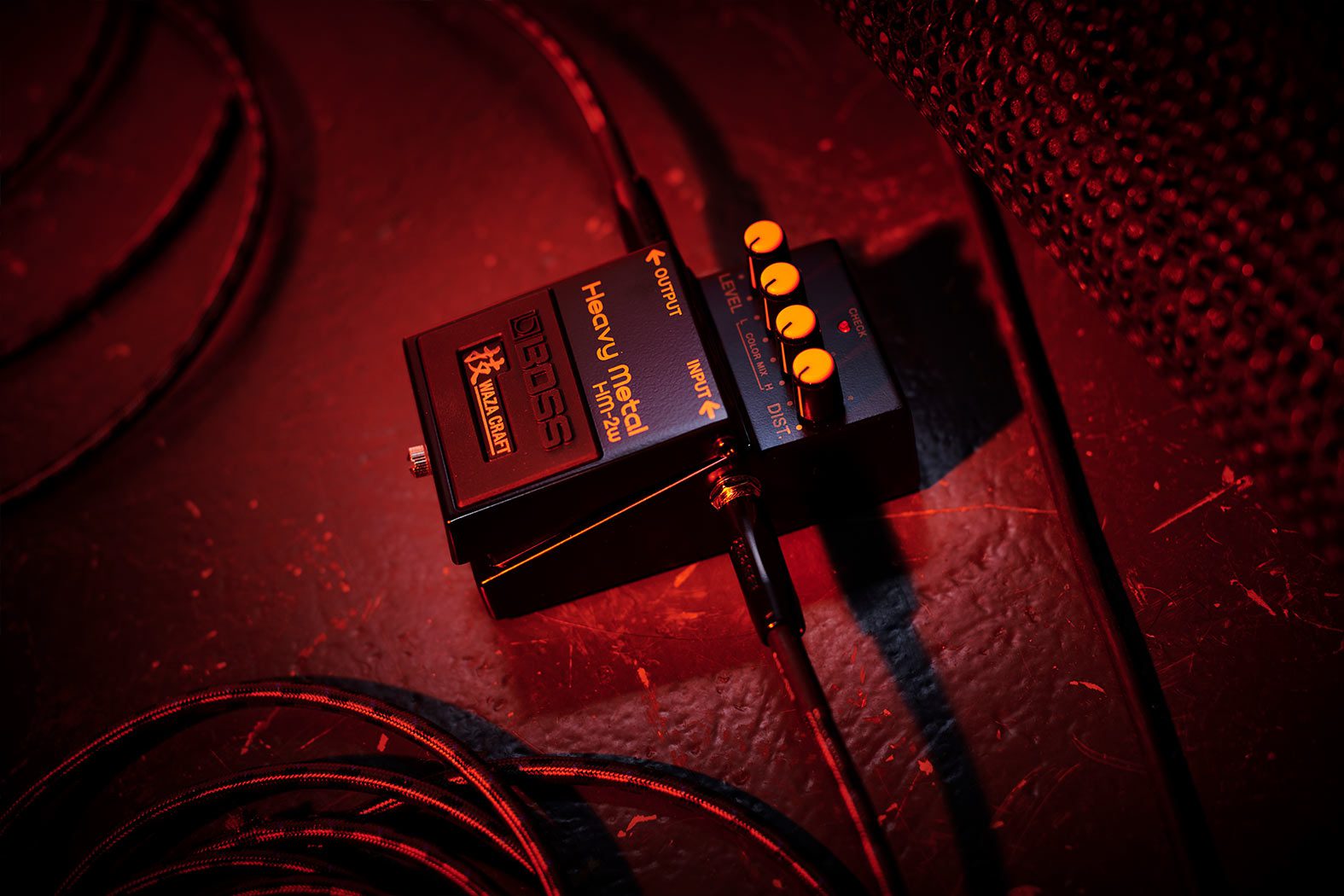 BOSS HM-2W Heavy Metal - Image 10