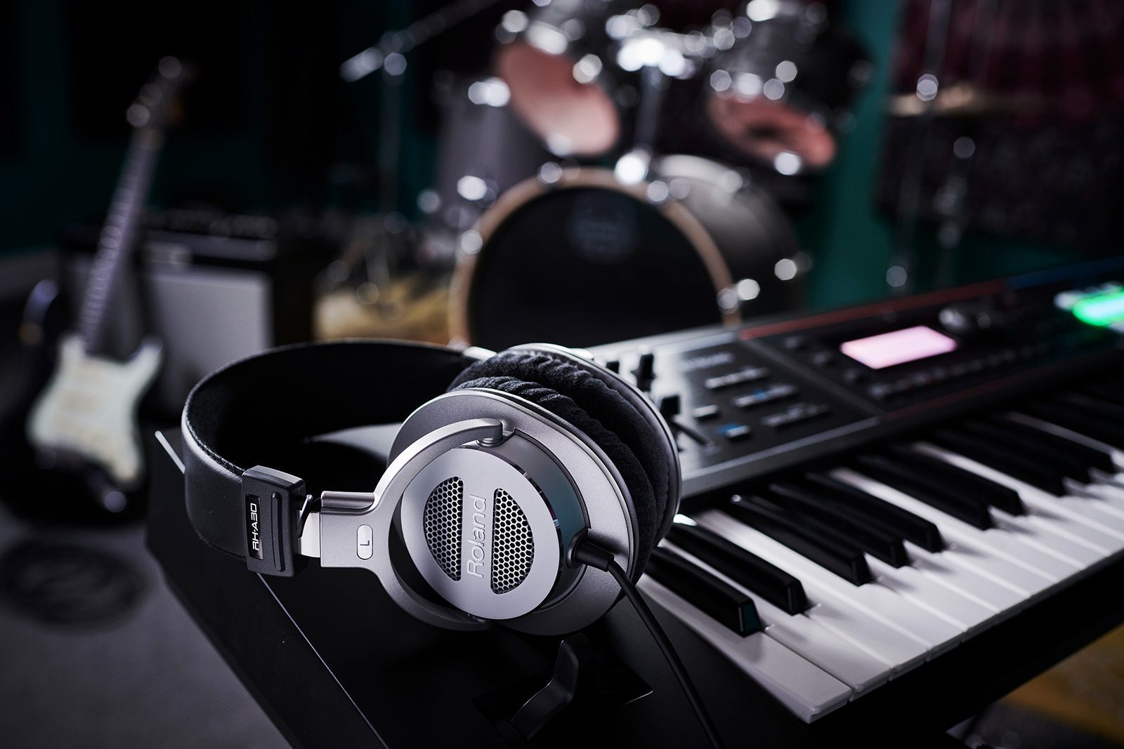 Roland RH-A30 Open Air Headphones - Image 3