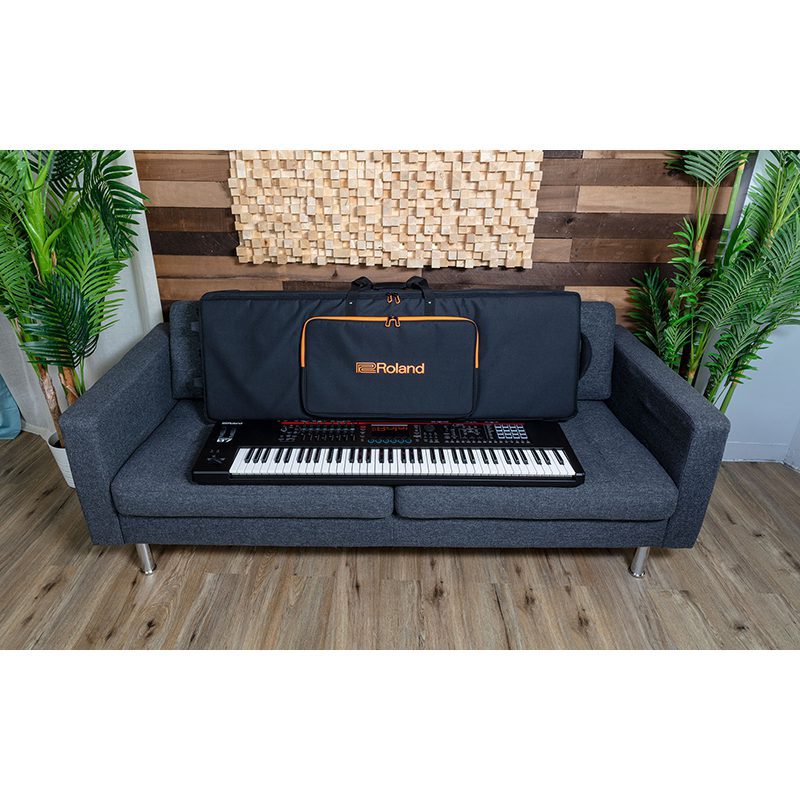 Roland SC-G88W3 - 88-Note Semi-Rigid Keyboard Case w/Integrated Wheels - Image 5